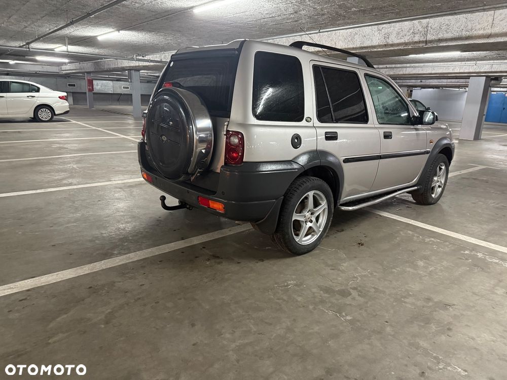 Land Rover Freelander 2.0 D - 3