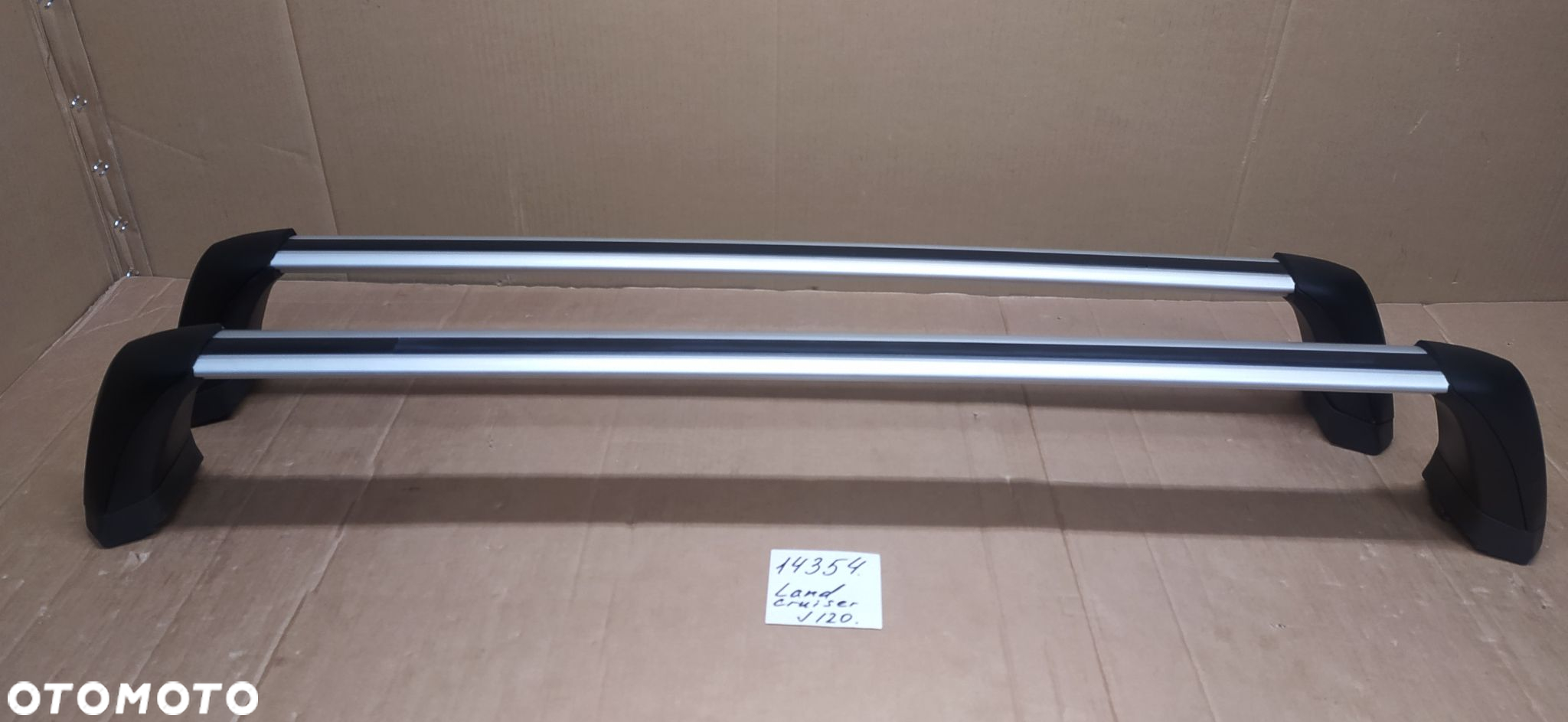 Bagażnik dachowy bazowy belki poprzeczki Toyota Land Cruiser 200, po 2008 - 3