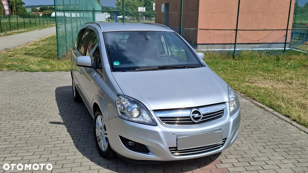 Opel Zafira 1.8 Edition Plus - 1
