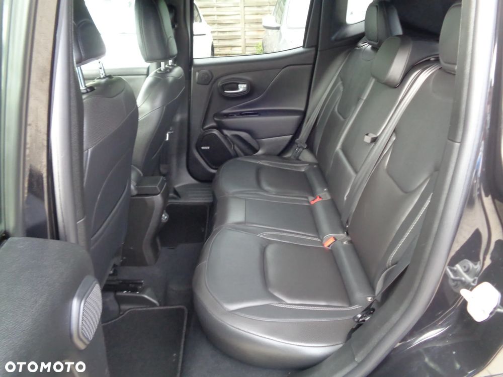 Jeep Renegade - 16
