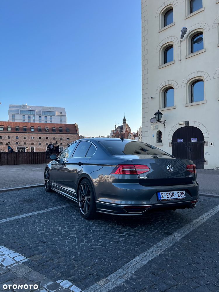 Volkswagen Passat - 14