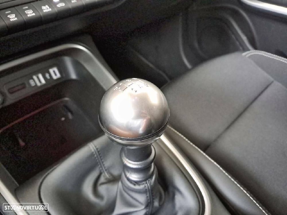 Jeep Avenger 1.2 GSE T3 Summit - 20