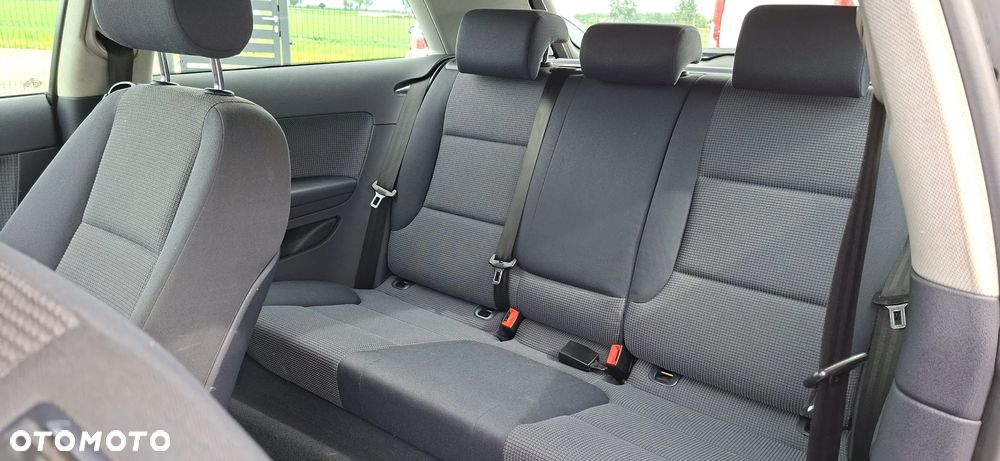 Audi A3 3-drzwiowe 1.6 Ambiente - 29