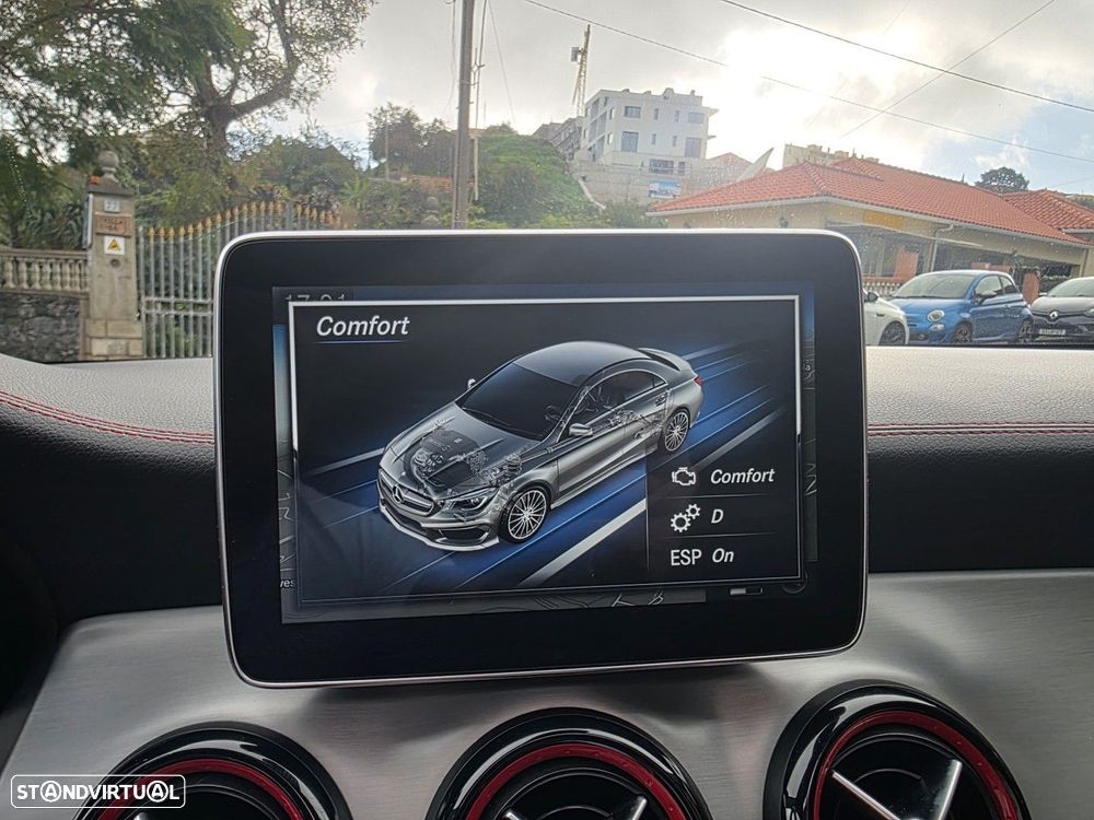 Mercedes-Benz CLA 45 AMG 4Matic 7G-DCT - 22