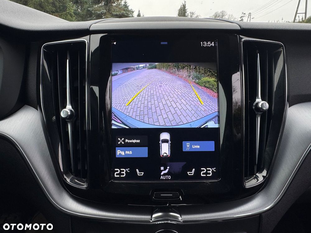 Volvo XC 60 D3 Momentum Pro - 28