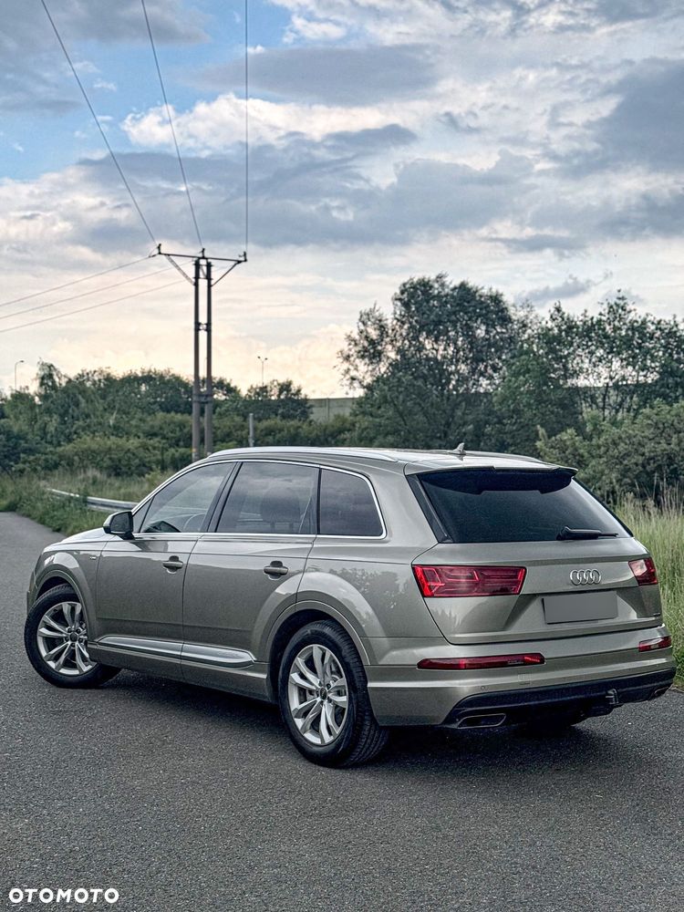 Audi Q7 - 7