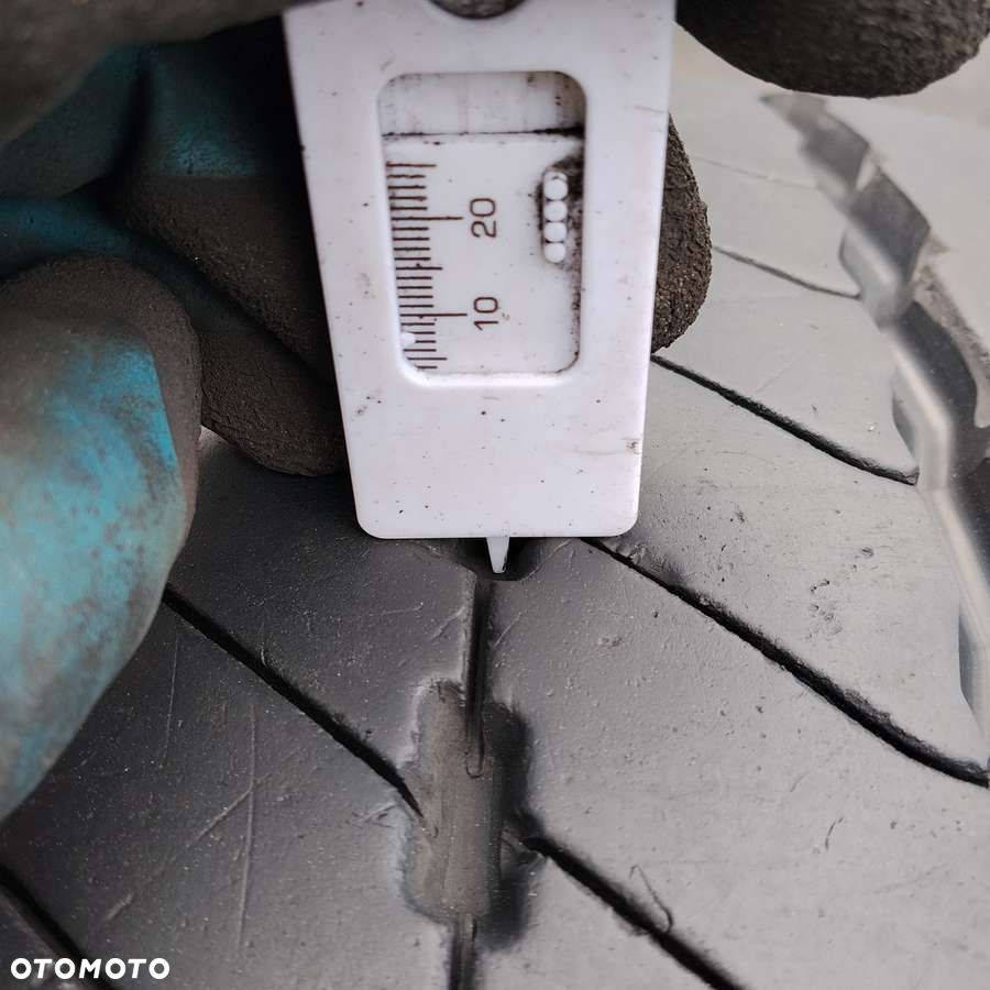 265/70 R17.5 Goodyear KMAX S - 3