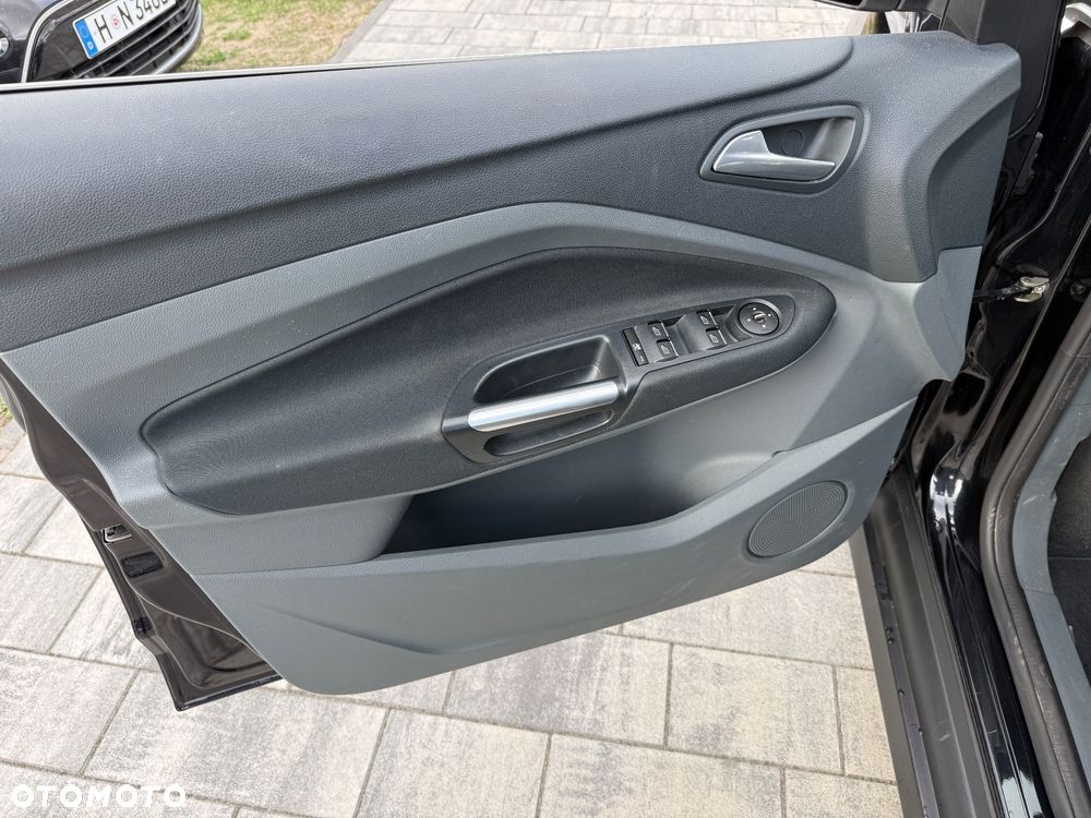 Ford C-MAX 1.6 Titanium - 31
