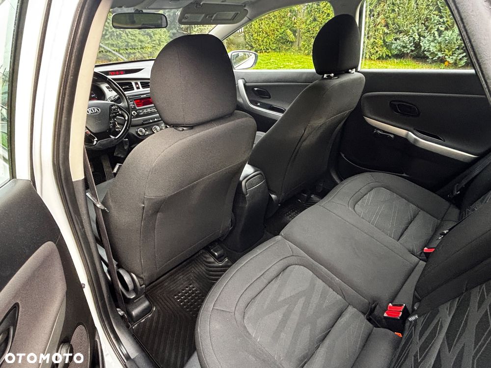 Kia Ceed 1.4 CVVT Dream Team Edition - 18