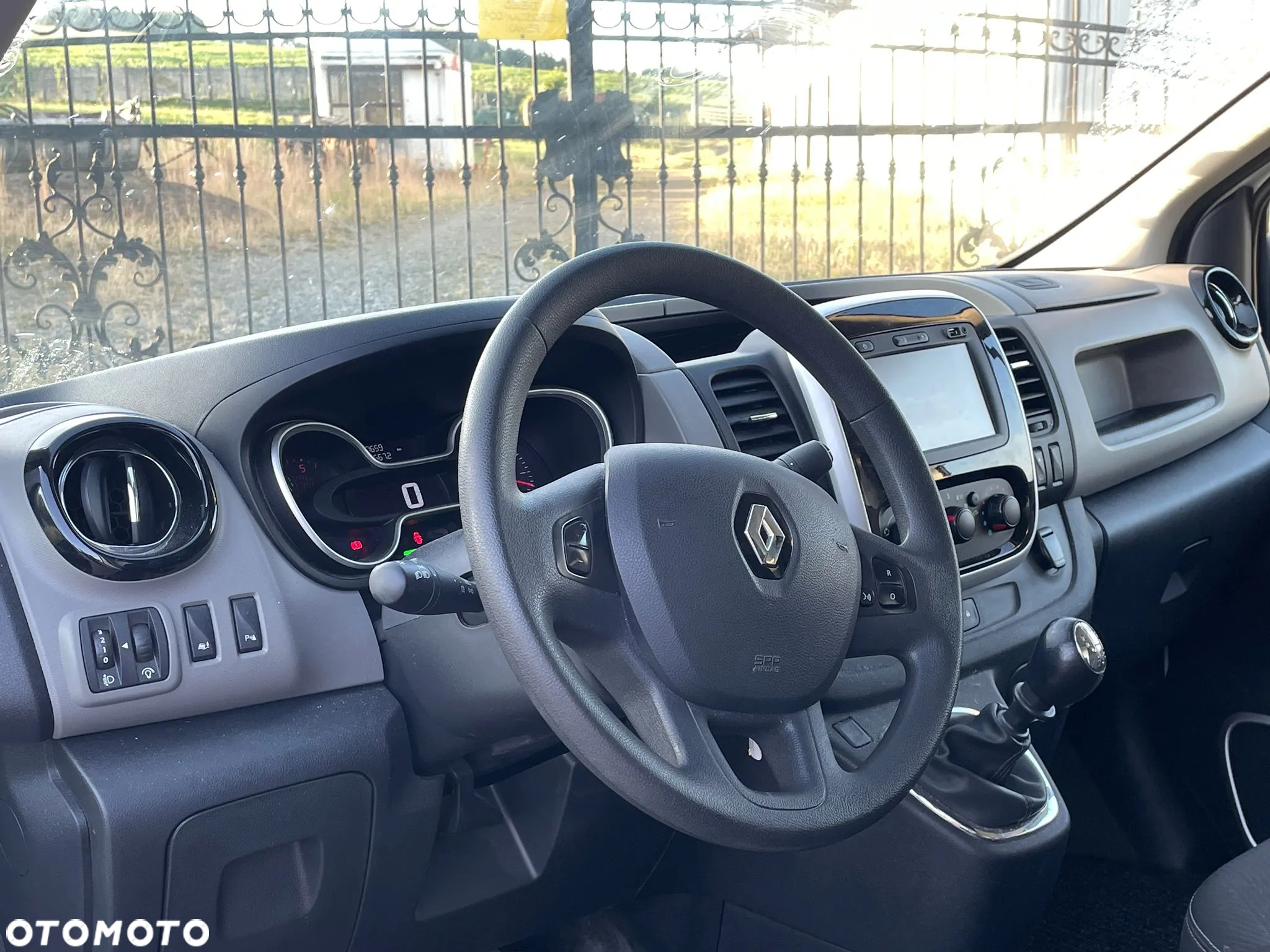 Renault TRAFIC - 15