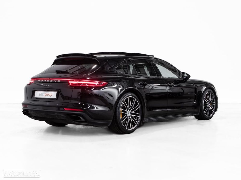 Porsche Panamera Sport Turismo - 4
