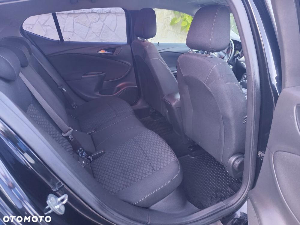 Opel Astra - 16
