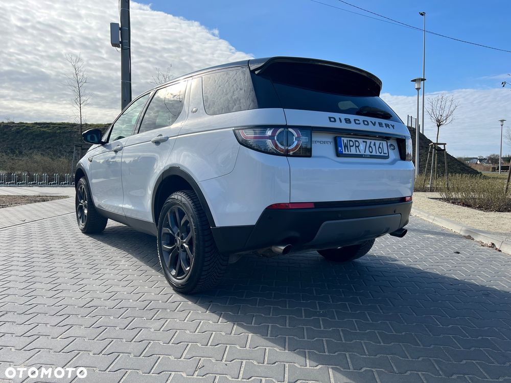 Land Rover Discovery Sport 2.0 TD4 HSE - 3