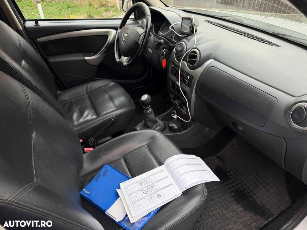 Dacia Duster dCi 110 FAP 4x4 Laureate - 14