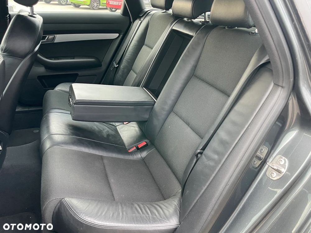 Audi A6 Avant 3.0 TDI Quattro Tiptronic - 25