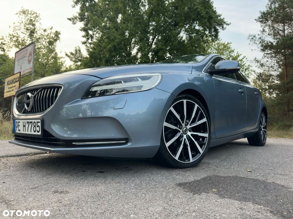 Volvo V40 - 2