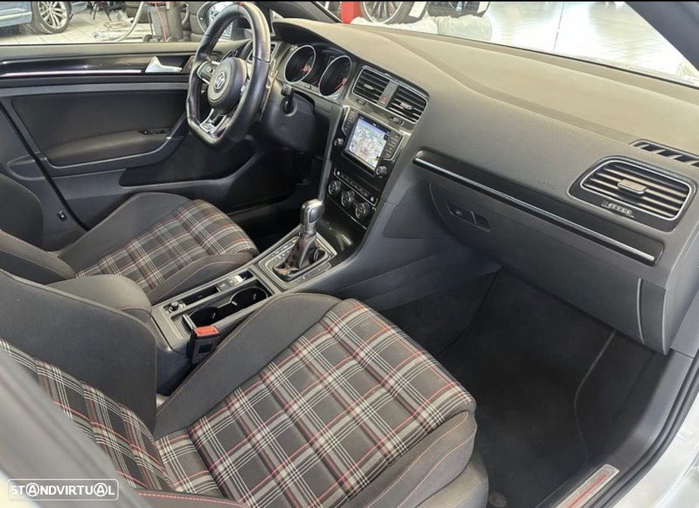 VW Golf GTI Performance BlueMotion DSG - 8