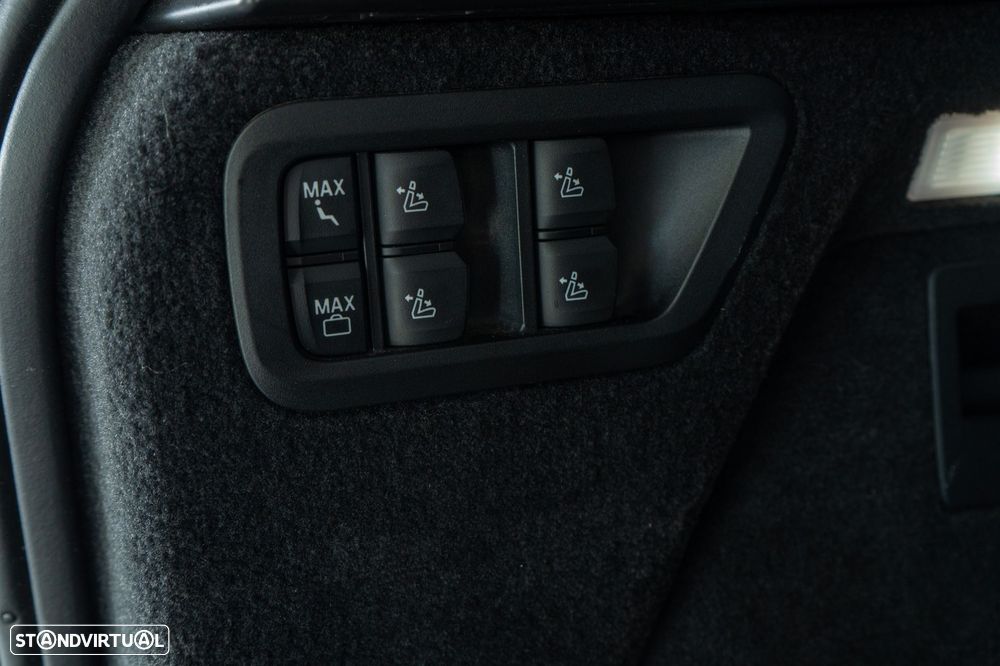 BMW X7 40 d xDrive Pack M Desportivo - 48