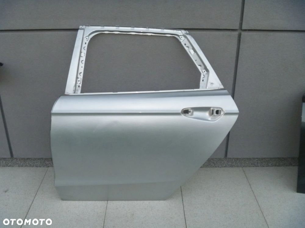 FORD MONDEO MK5 KOMBI ST LINE ZDERZAK TYLNY ŁADNY 6 pdc - 8