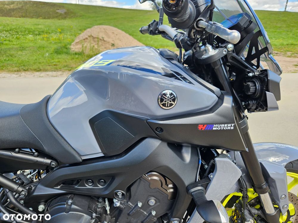 Yamaha MT - 33
