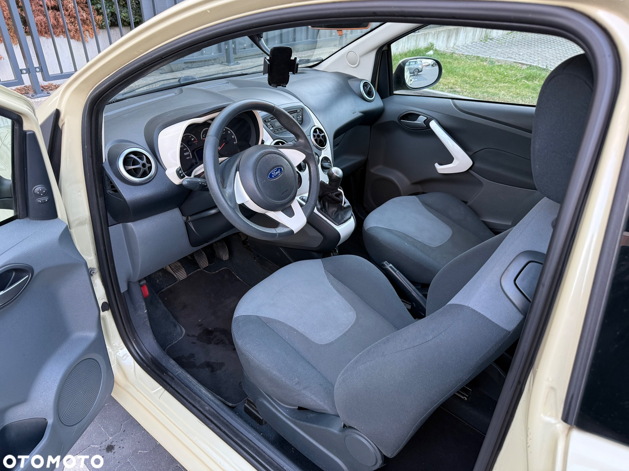 Ford KA 1.3 TDCi Titanium (air4) - 9