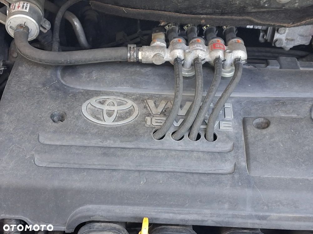Toyota Corolla Verso 1.8 Premium + 7os - 11