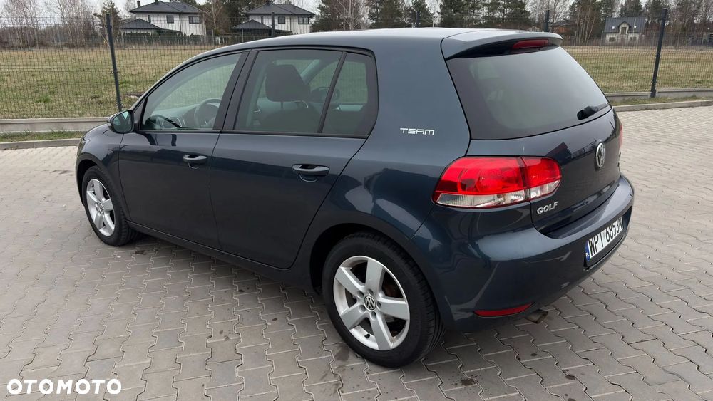 Volkswagen Golf 1.2 TSI BMT Comfortline - 4