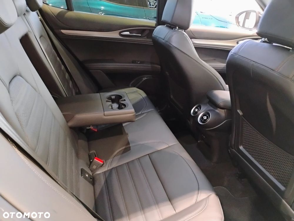 Alfa Romeo Stelvio 2.0 Turbo Veloce Q4 - 5