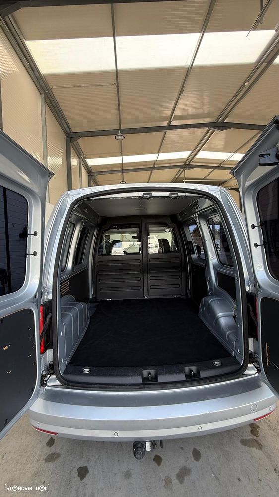 VW Caddy 2.0 TDi BM Highline DSG - 7
