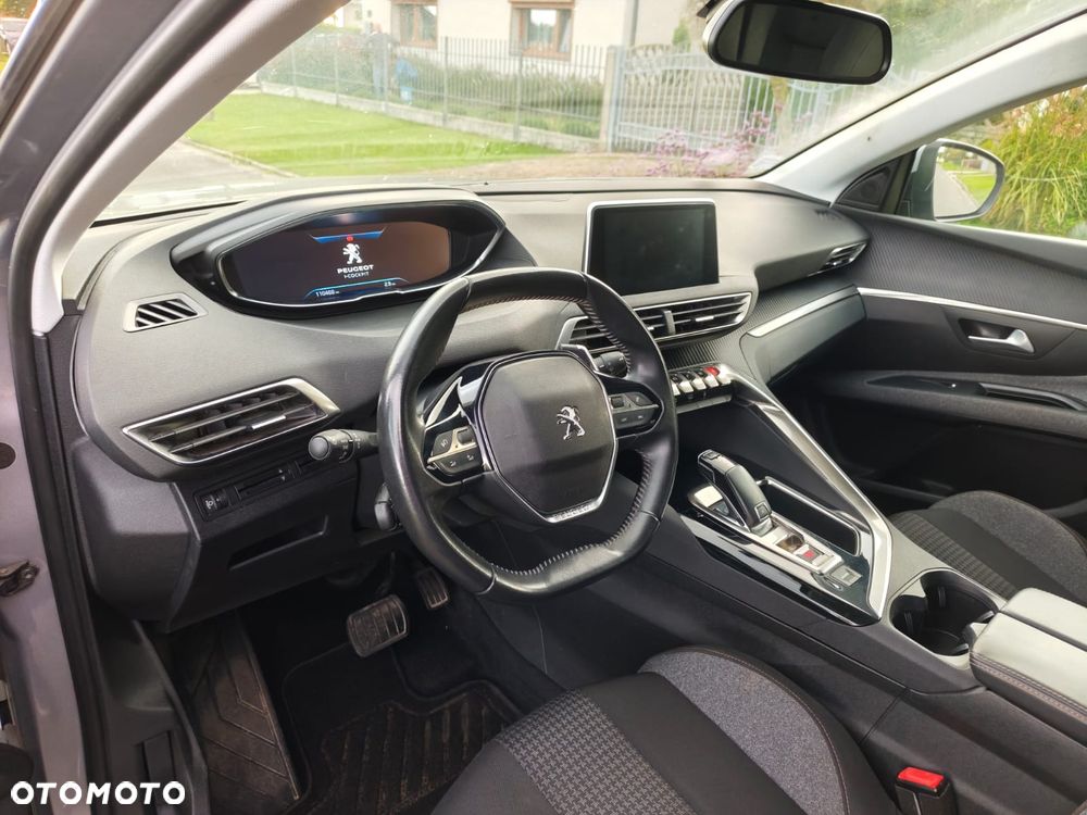 Peugeot 5008 - 12
