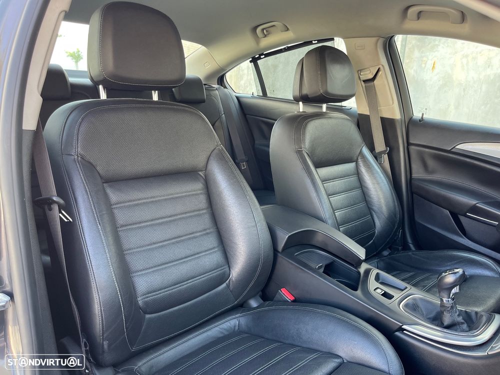 Opel Insignia 2.0 CDTI executive S/S - 34