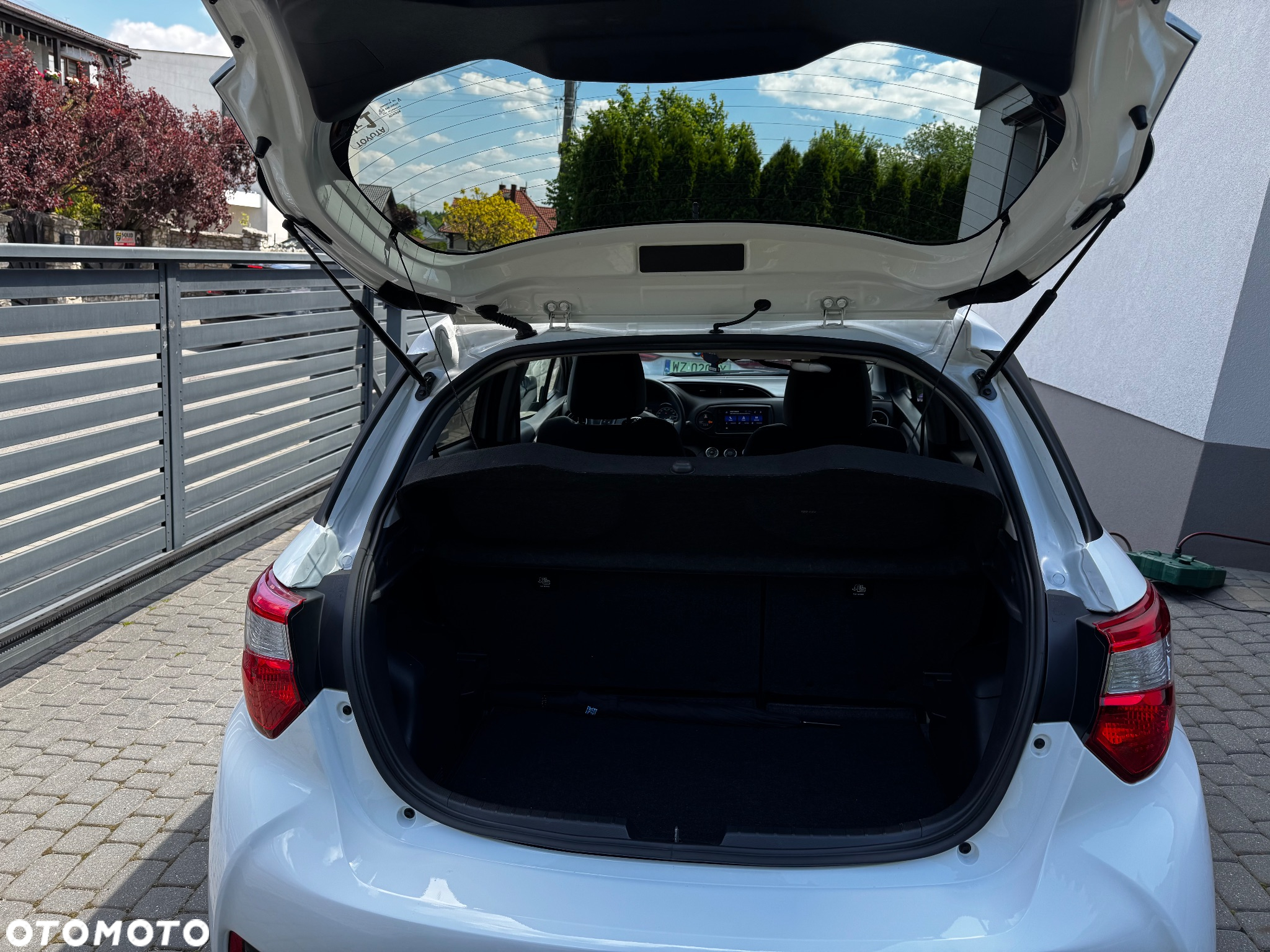 Toyota Yaris 1.5 20th Anniversary CVT - 8