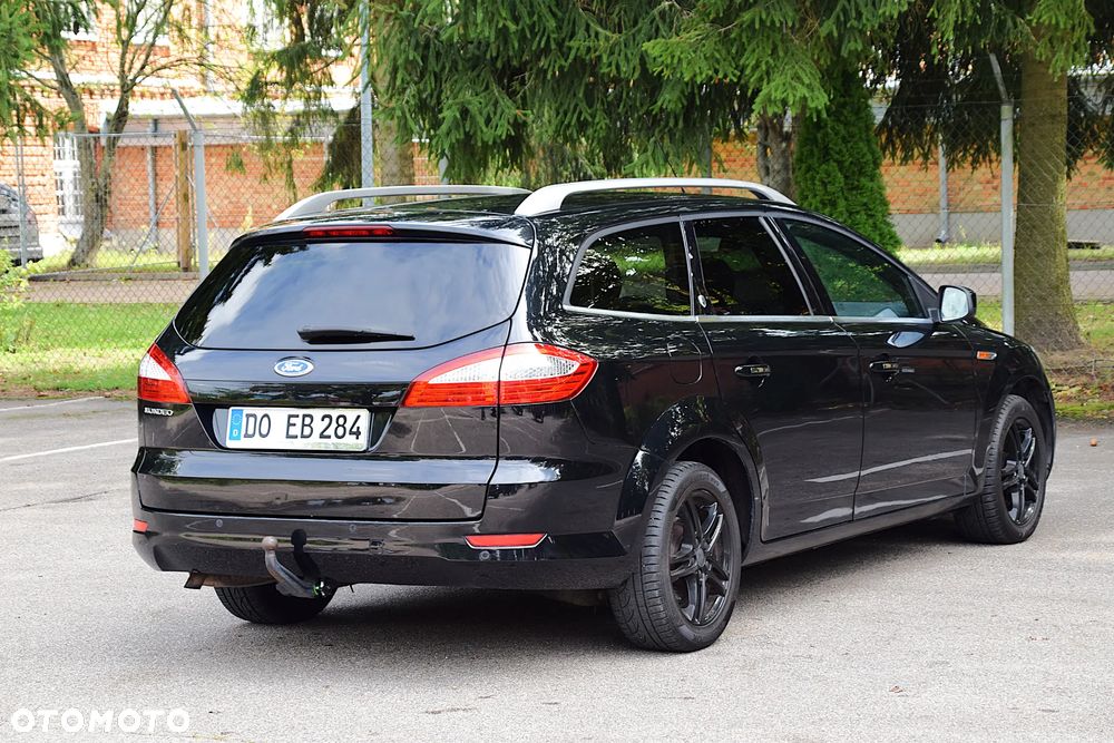 Ford Mondeo 2.0 Ghia X - 23
