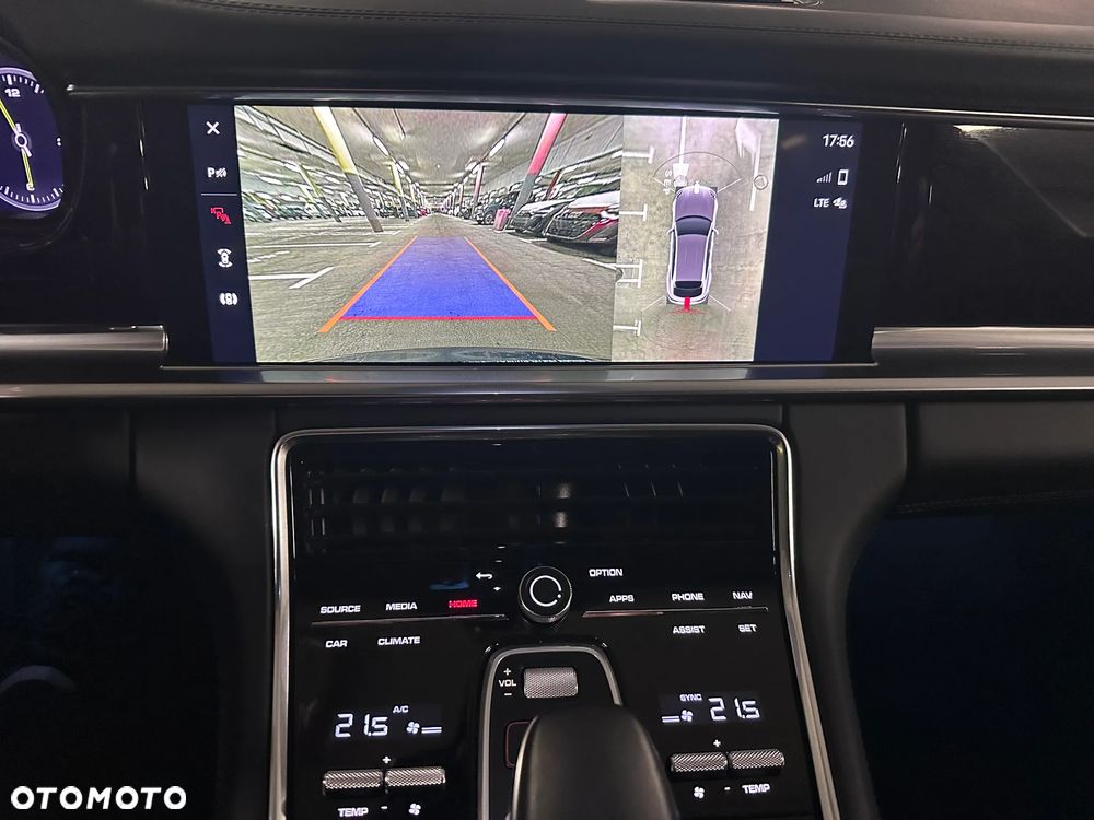 Porsche Panamera - 31