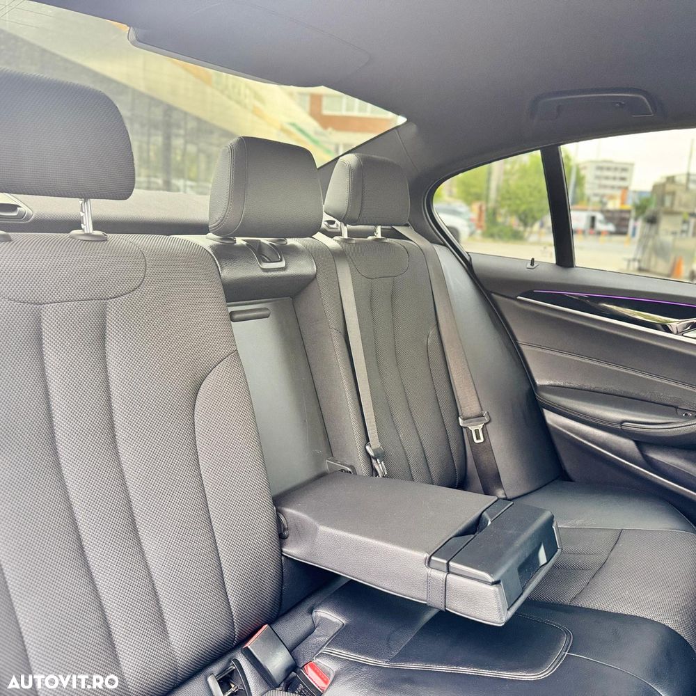 BMW Seria 5 520d xDrive AT - 19
