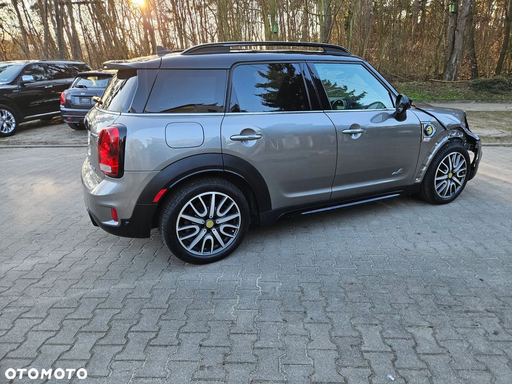 MINI Countryman Cooper S E All4 - 23
