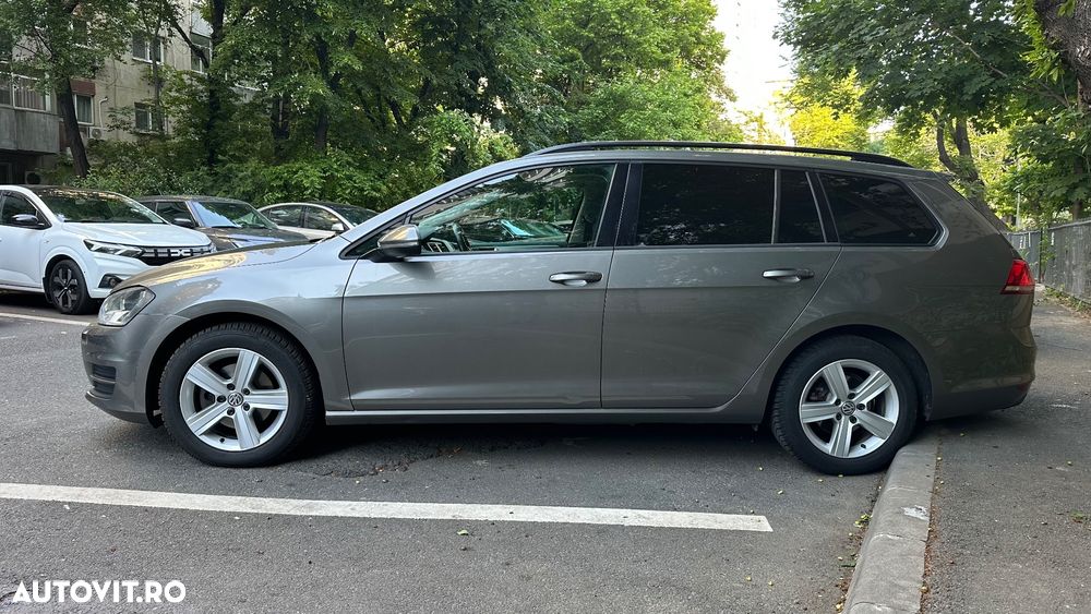 Volkswagen Golf 2.0 TDI (BlueMotion Technology) DSG Comfortline - 8