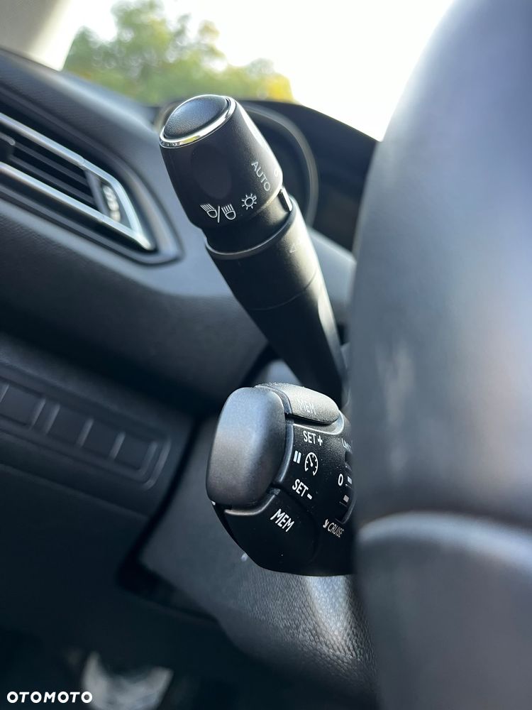 Peugeot 308 - 11