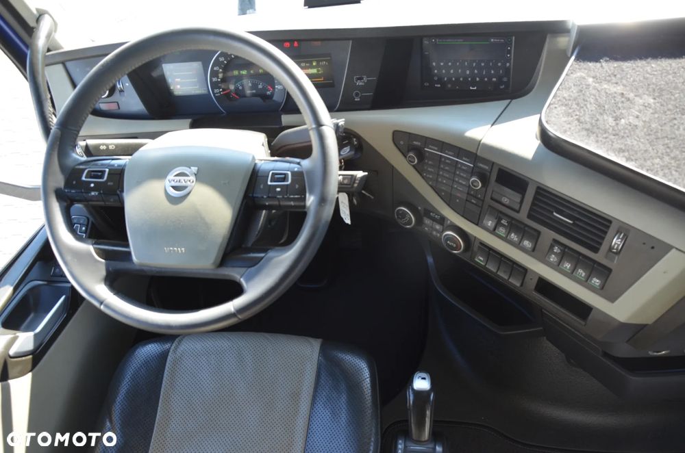 Volvo FH 500 XL / PEŁEN ADR ! / KLIMA P. / SKÓRY / XENON / LED / ACC / NAVI / WAGA / TUNER TV / 9950 - 21