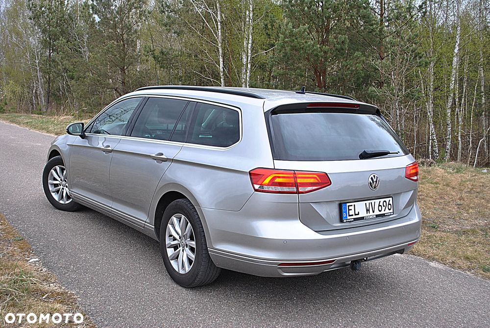 Volkswagen Passat 2.0 TDI SCR DSG Comfortline - 3