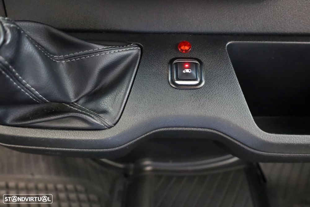 Mercedes-Benz Sprinter 315 CDI/43 Luxo (2+2+2+3) - 25