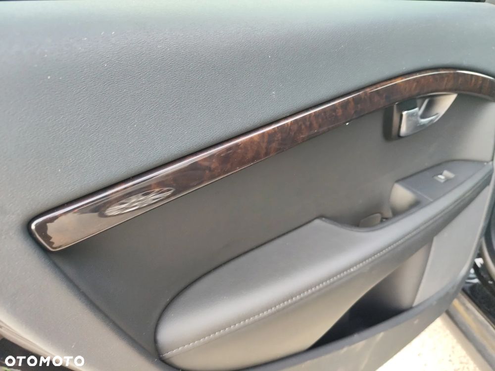 Volvo XC 70 T5 AWD Summum - 28