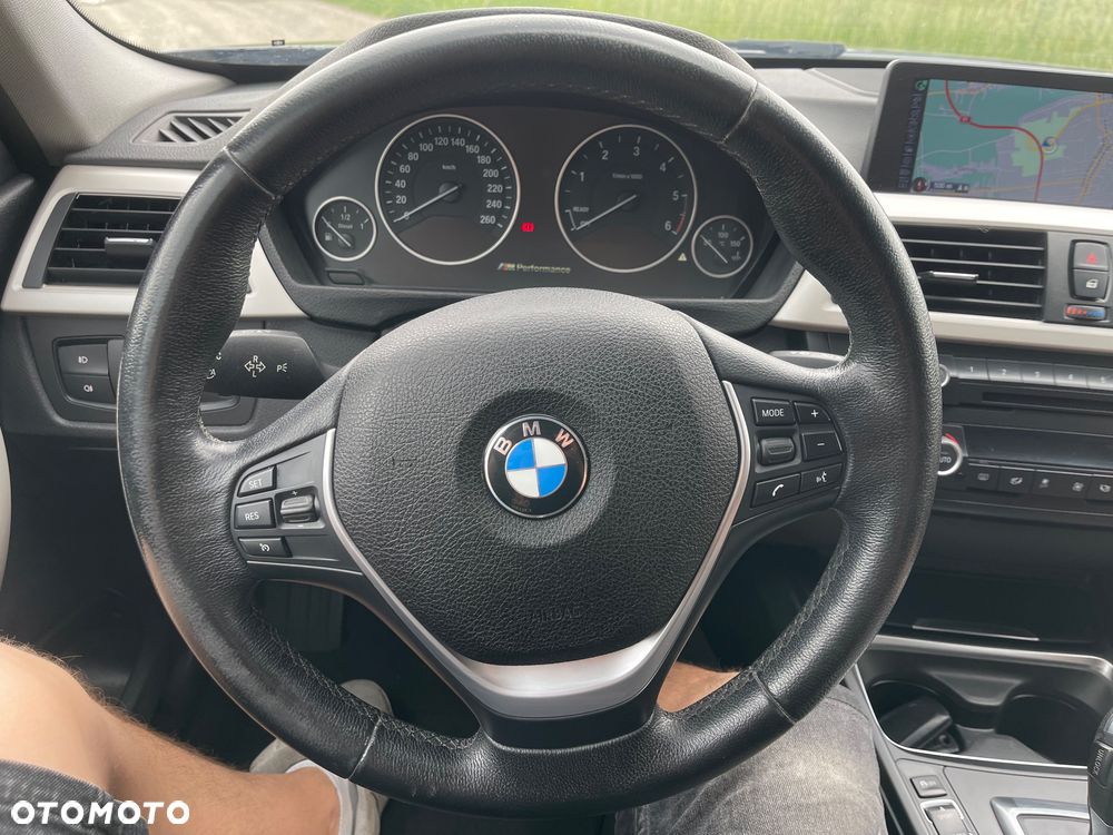 BMW Seria 3 - 18