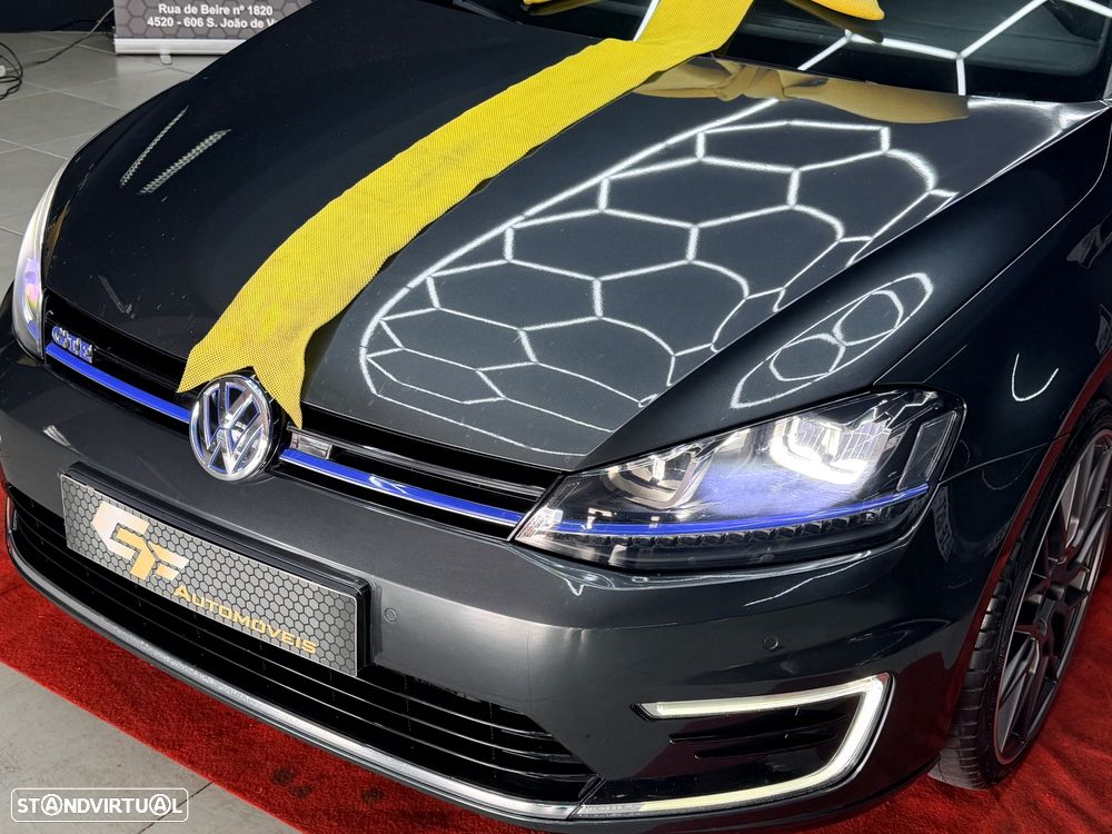 VW Golf 1.4 GTE Plug-In-Hybrid DSG - 2