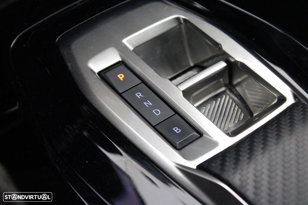 Peugeot e-2008 54 kWh Allure - 28