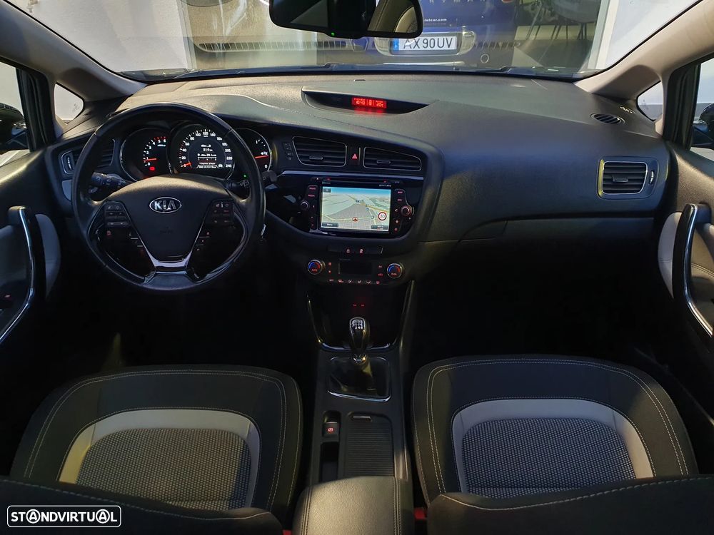 Kia Ceed SW 1.6 CRDi Prime - 27