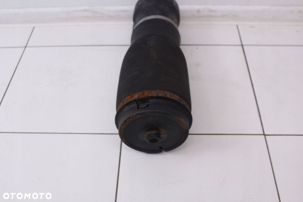 RANGE ROVER III L322 PODUSZKA MIECH TYŁ RKB500080 - 2