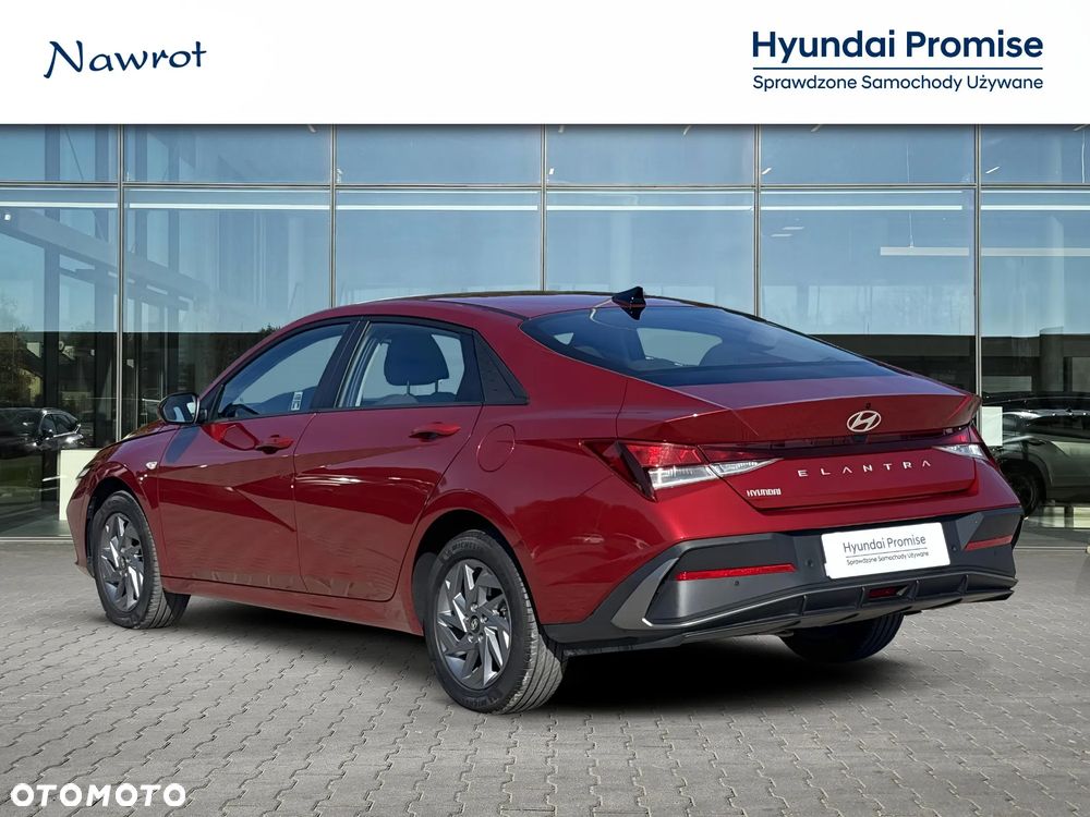 Hyundai Elantra 1.6 Modern - 3