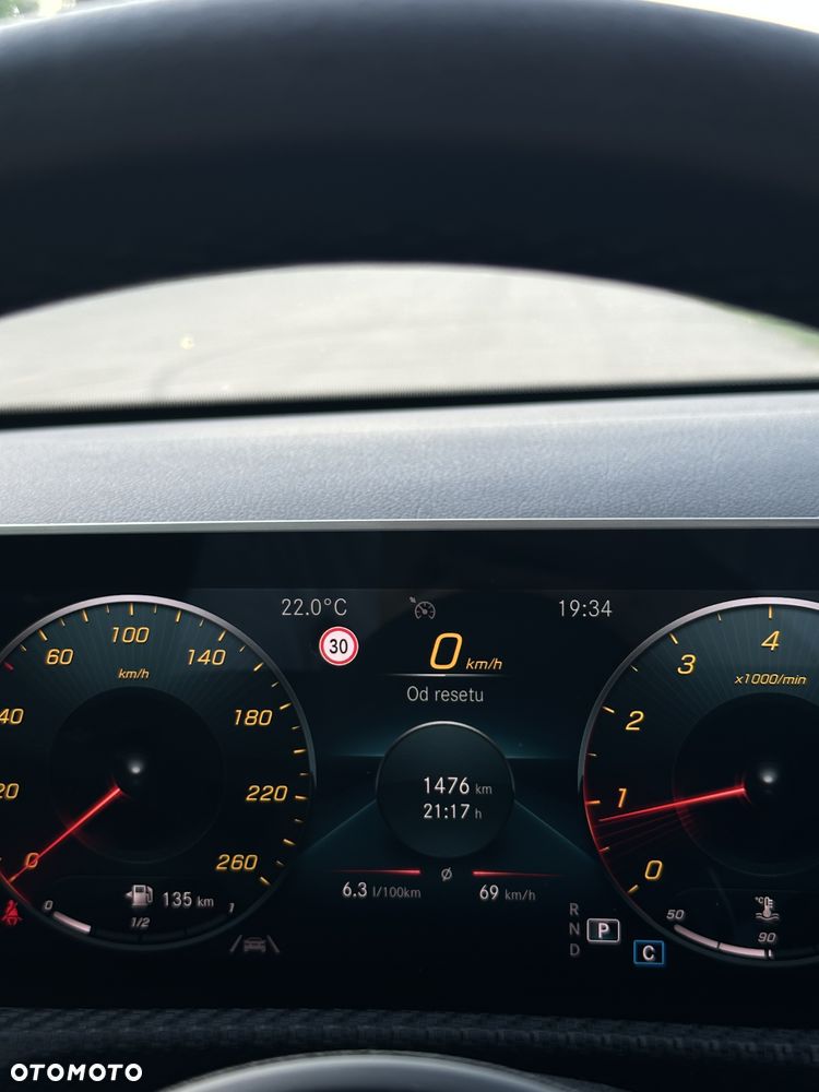 Mercedes-Benz CLA 180 7G-DCT AMG Line - 13