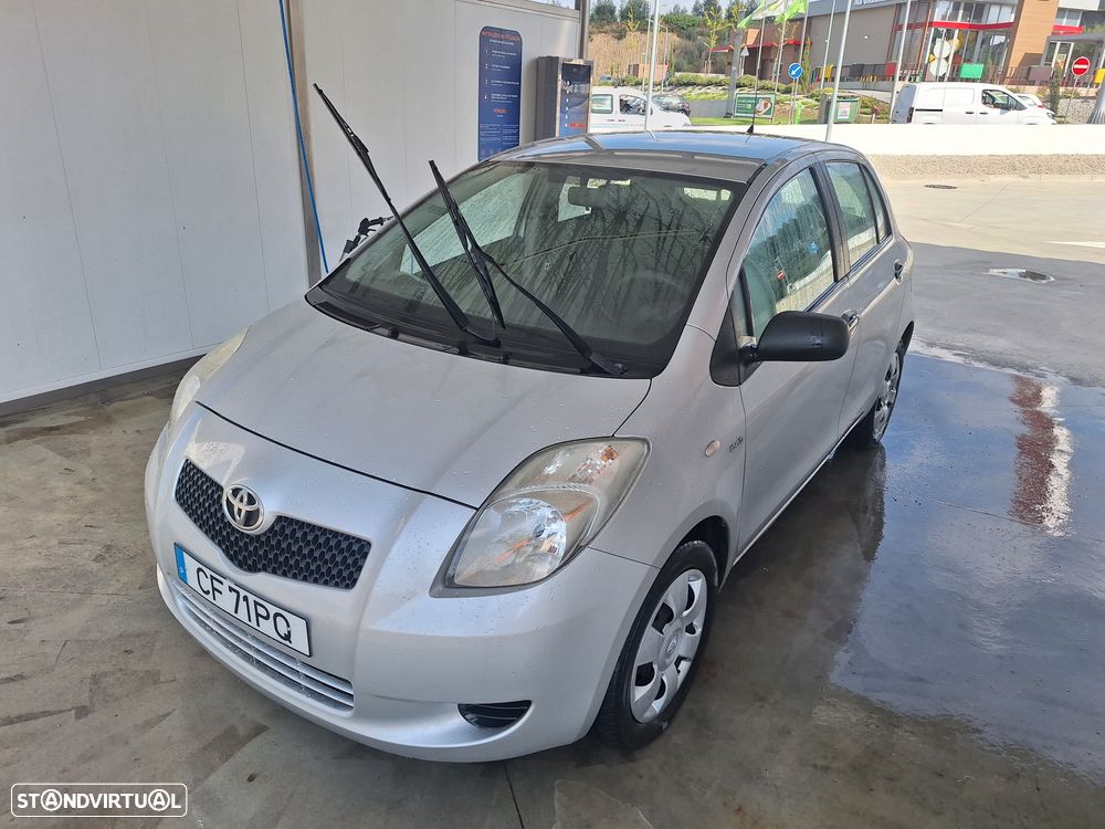 Toyota Yaris - 3